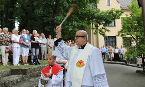 Błogosławieństwa na drogę udzielił ks. kan. Jacek Gracz