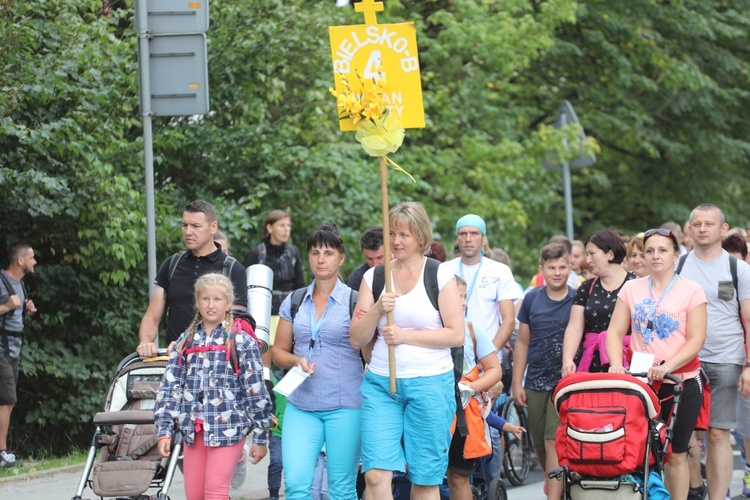 26. Pielgrzymka z Hałcnowa na Jasną Górę - 2017