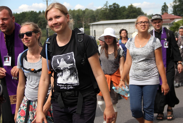 "Siedemnastki" w Lewiczynie. Pielgrzymkowy ślub