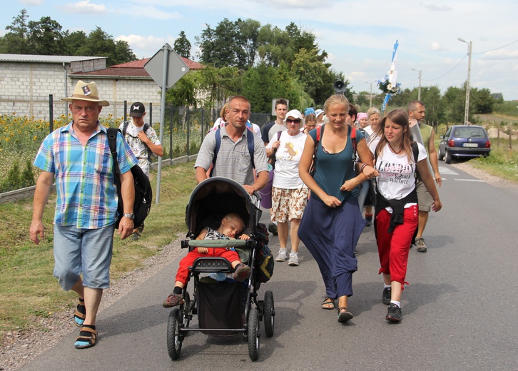 "Siedemnastki" w Lewiczynie. Pielgrzymkowy ślub