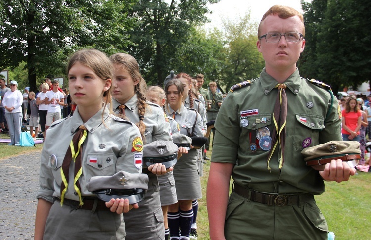 "Siedemnastki" w Lewiczynie. Pielgrzymkowy ślub