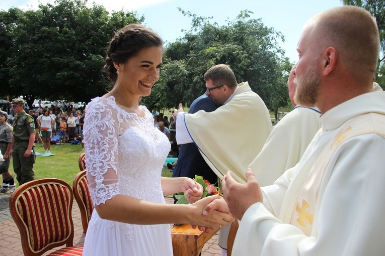 "Siedemnastki" w Lewiczynie. Pielgrzymkowy ślub