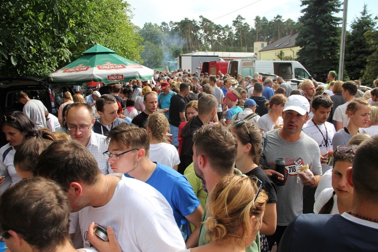 "Siedemnastki" w Lewiczynie. Pielgrzymkowy ślub