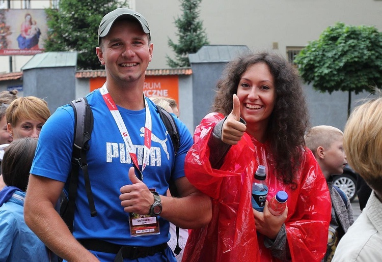 Nawet deszcz nie zabrał oświęcimskim pielgrzymom radości!