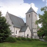 Kościół parafialny pw. św. Michała Archanioła. To tu ochrzczono Franciszka I. Jäschkego w ten sam dzień, w którym przyszedł na świat.