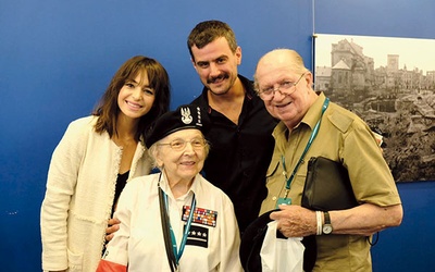 Ambasadorzy kampanii BohaterON wraz Krystyną Sempką i Janem Ryszardem Sempką.