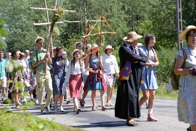 Bp Henryk Tomasik na planie "Klechy"