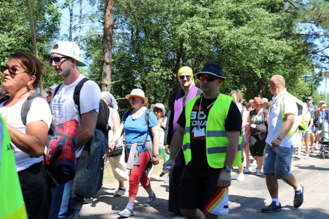 Kolumna radomska trzeci dzień w drodze