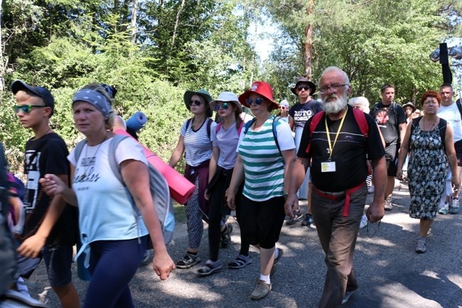 Kolumna radomska trzeci dzień w drodze