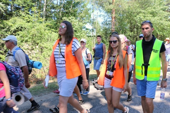 Kolumna radomska trzeci dzień w drodze