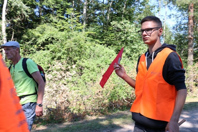 Kolumna radomska trzeci dzień w drodze