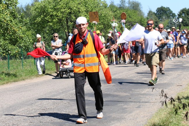 Kolumna radomska trzeci dzień w drodze