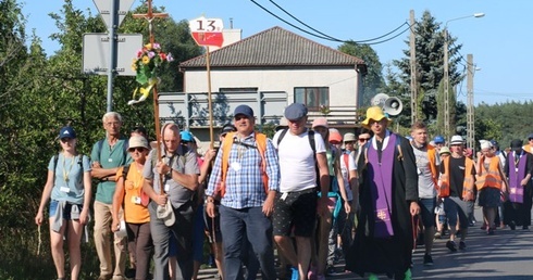 Kolumna radomska trzeci dzień w drodze