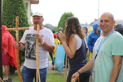 26. pielgrzymka z Hałcnowa na Jasną Górę - w Bielanach - 2017
