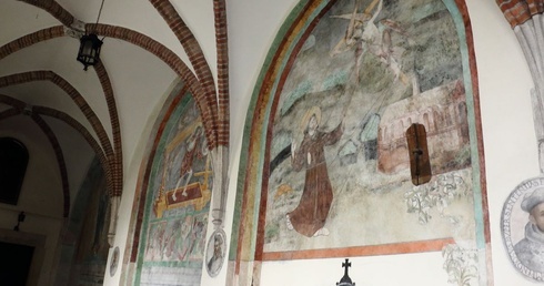 Odnowią franciszkańskie krużganki