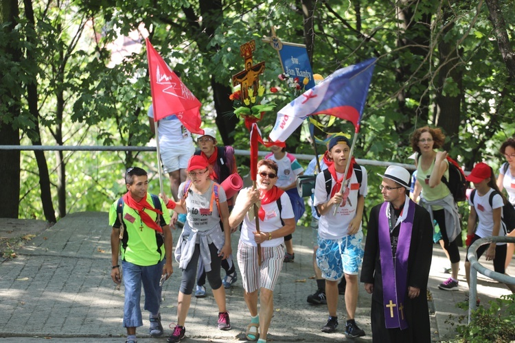 34. pielgrzymka z Oświęcimia na Jasną Górę - w Gołonogu - 2017