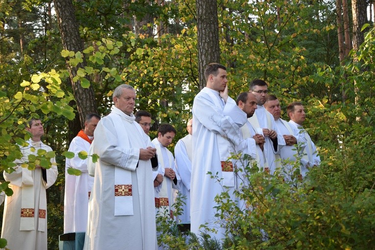 IV dzień ŁPPM - Msza św. w Małczu