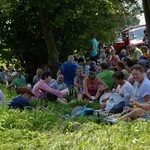 Kolumna opoczyńska w drodze na Jasną Górę