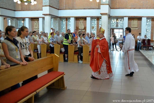 Kolumna opoczyńska w drodze na Jasną Górę