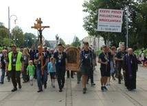 Wejście Pieszej Pielgrzymki Wrocławskiej na Jasną Górę cz.1