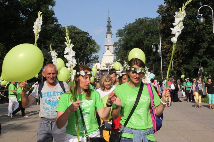 Wejście Pieszej Pielgrzymki Wrocławskiej na Jasną Górę cz. 3