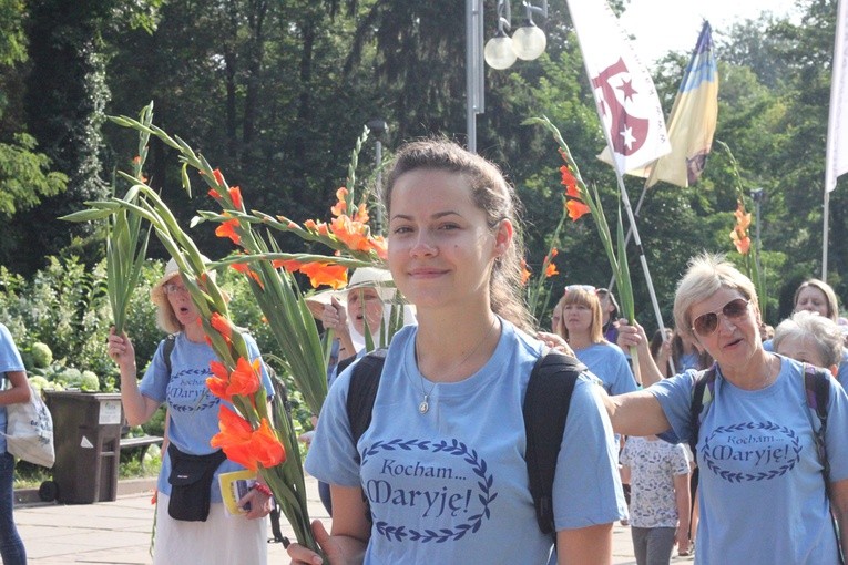 Wejście Pieszej Pielgrzymki Wrocławskiej na Jasną Górę cz. 3