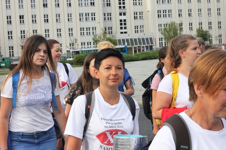 Wejście Pieszej Pielgrzymki Wrocławskiej na Jasną Górę cz. 2