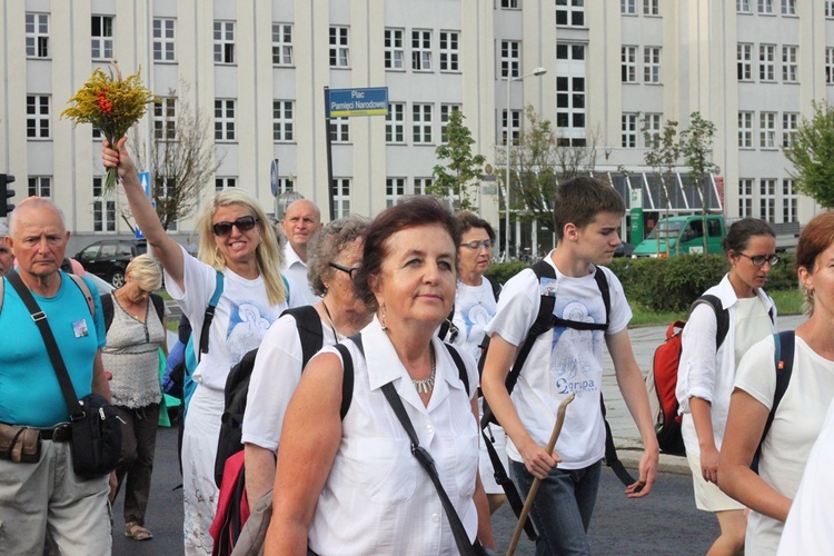 Wejście Pieszej Pielgrzymki Wrocławskiej na Jasną Górę cz. 2