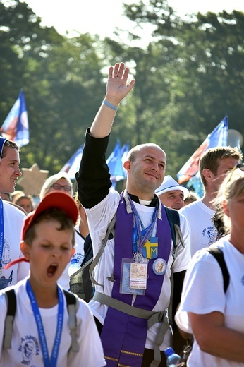 Prezentacja grup i Msza św. pod przewodnictwem bp. Ignacego Deca.