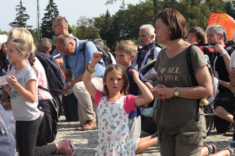 Wejście Pieszej Pielgrzymki Wrocławskiej na Jasną Górę cz. 5 