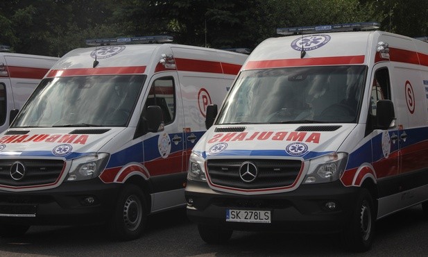 Nowe karetki dla województwa