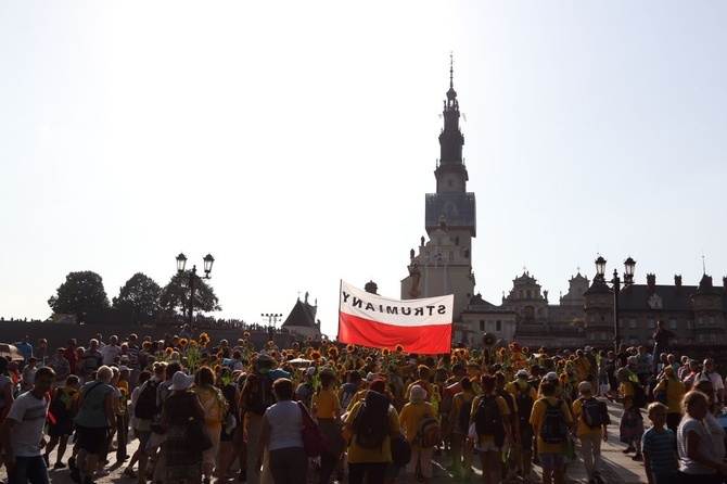 Piesza Pielgrzymka Krakowska wchodzi na Jasną Górę