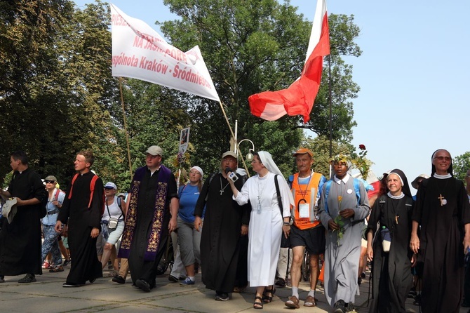 Piesza Pielgrzymka Krakowska wchodzi na Jasną Górę