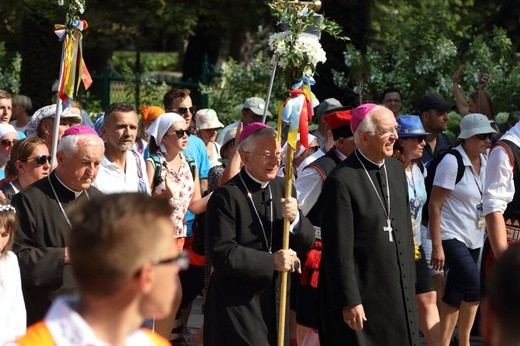 Piesza Pielgrzymka Krakowska wchodzi na Jasną Górę