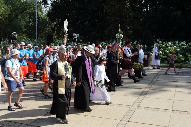 Piesza Pielgrzymka Krakowska wchodzi na Jasną Górę