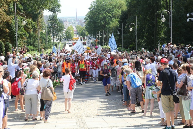 U celu - 26. Cieszyńska Pielgrzymka na Jasnej Górze 2017