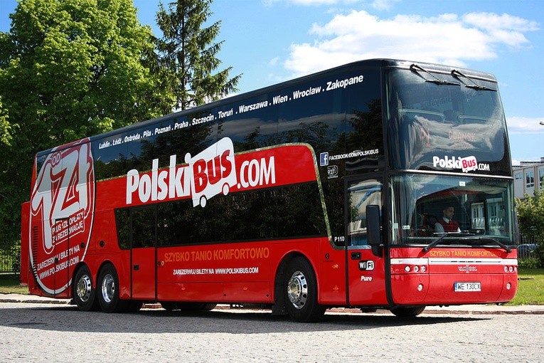 Podkarpackie: Wypadek autokaru relacji Warszawa-Rzeszów - ranni