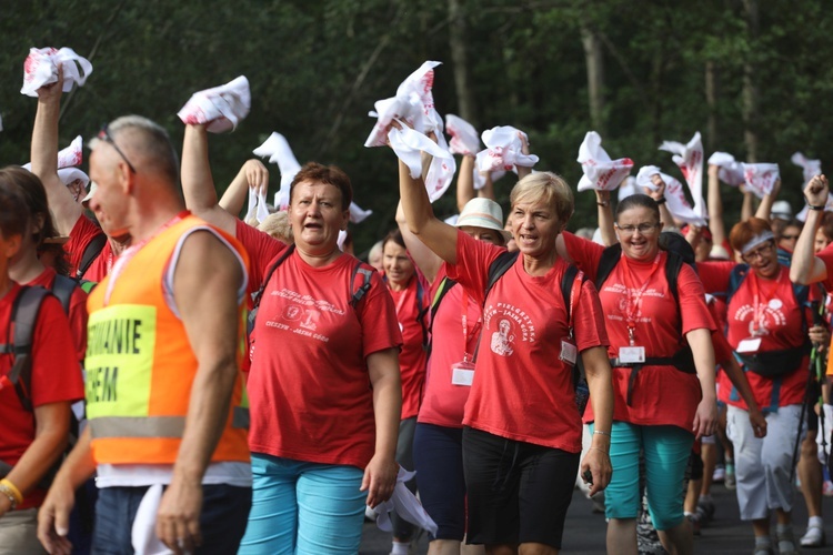 26. Cieszyńska Pielgrzymka na Jasną Górę - na trasie