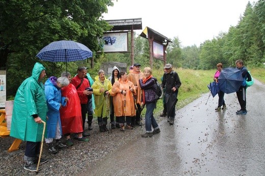 Deszczowy szlak ze Złatnej na Rysiankę - 5. Ewangelizacja w Beskidach