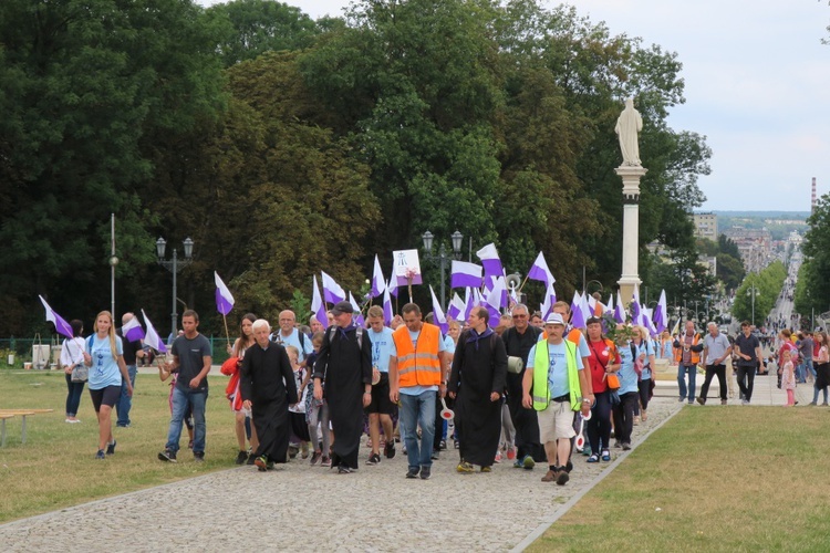 Pielgrzymi dotarli do Częstochowy