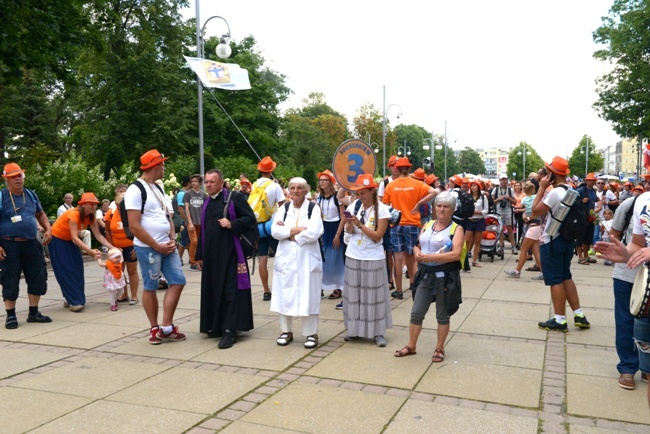 Pielgrzymka diecezji radomskiej - kolumny: opoczyńska, skarżyska i starachowicka