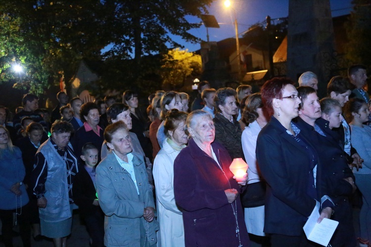 Nabożeństwo fatimskie w Pisarzowej