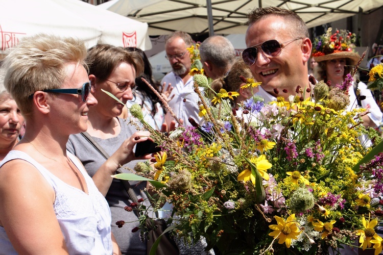 Cudowna moc bukietów 2017