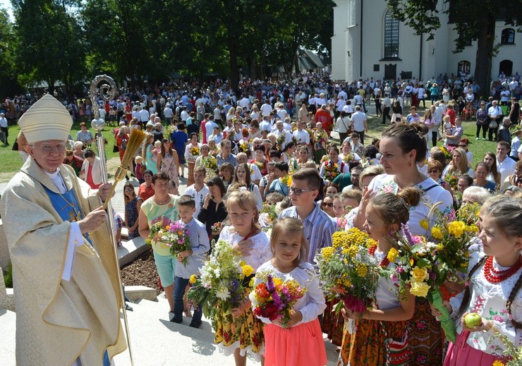 Abp Jędraszewski w Ludźmierzu: ideologia gender i związki partnerskie to nowa szaleńcza doktryna