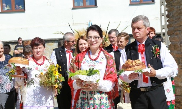 Ziemia wydała owoc