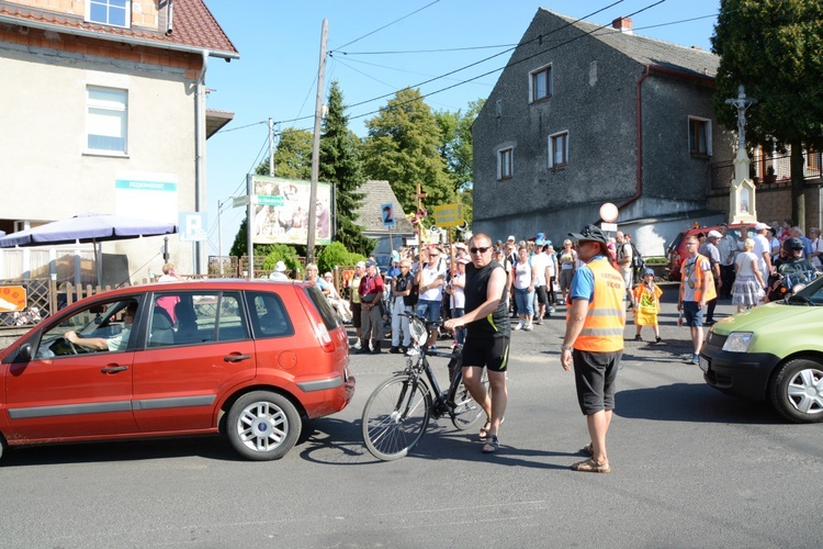 Pielgrzymkowe zejście z Góry św. Anny