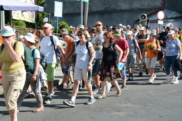 Pielgrzymkowe zejście z Góry św. Anny