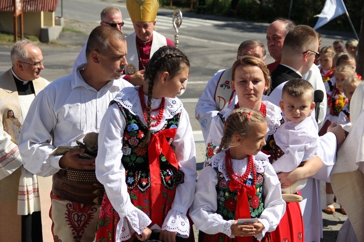 Poświęcenie kościoła w Woli Piskulinej