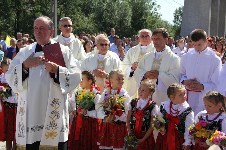 Poświęcenie kościoła w Woli Piskulinej