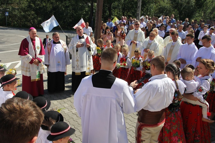 Poświęcenie kościoła w Woli Piskulinej